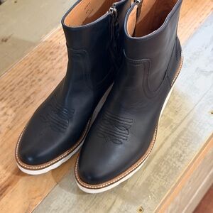 Lucchese Music City Black Leather Western Inspired Wedge Heel Ankle Boots Sz 8